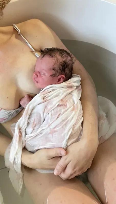 Le Bain du nouveau-né - Le Cocon de Soi à Porto-Vecchio
